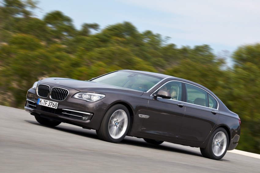 2012 BMW 7-Series LCI gets updated inside and out 108453