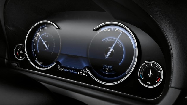 bmw-7-series-facelift-69 2012 BMW 7-Series LCI gets updated inside and out