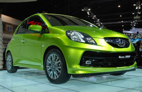 Honda Brio debuts in India – set to take fight to Suzuki