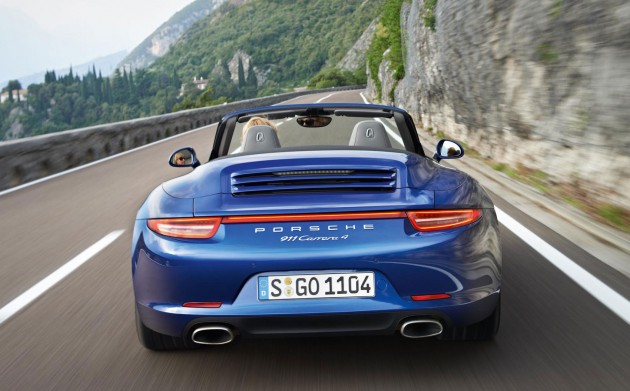 Porsche 911 range welcomes AWD Carrera 4 and 4S
