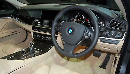 BMW unveils all-new F10 5-Series – 523i and 535i