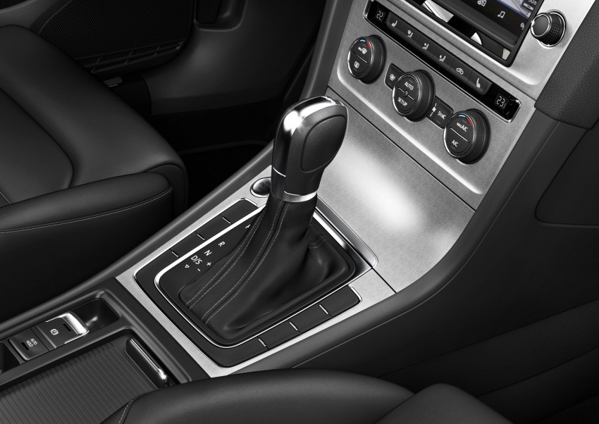 2013 Volkswagen Golf Mk7 – first images and details! 128827