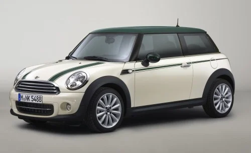 green park 1 MINI introduces Hyde Park and Green Park design themes