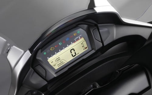 2012 Honda Integra to come with 700cc engine and twin clutch gearbox – yes, it’s a bike not a car!