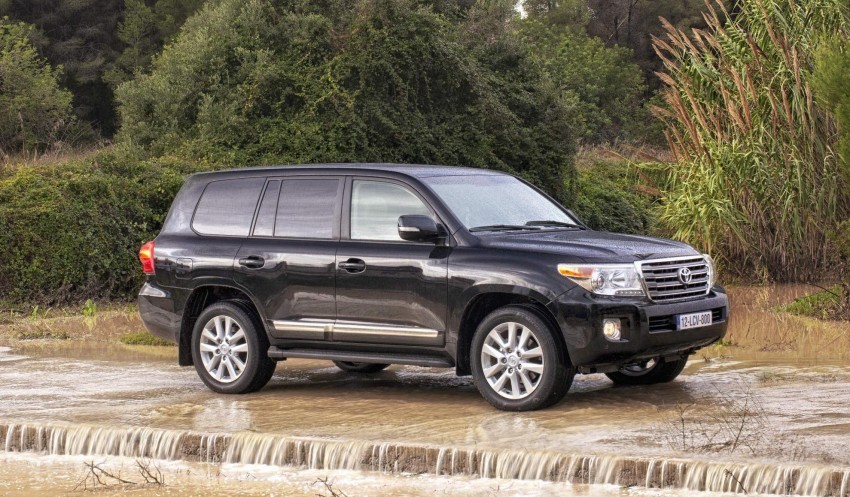 2012 Toyota Land Cruiser unveiled at Brussels Motor Show 84095