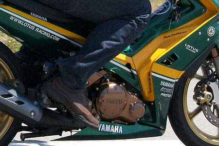 Spotted: big time Lotus Racing fan’s motorcycle!