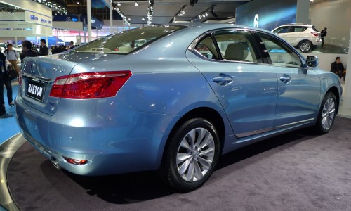 raeton 5 Changan Raeton – midsize sedan goes the posh route