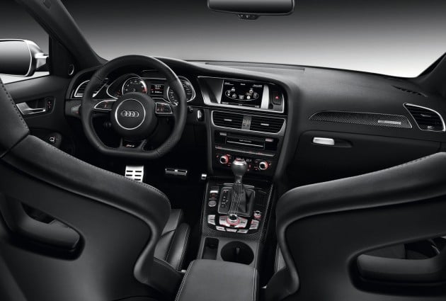 rs4-19 Audi RS4 Avant – a 450 hp wagon wet dream