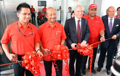 showroom-11 Naza opens largest Ducati Centre in Asia, launches the 1199 Panigale – 195 hp, 164 kg, from RM160,888