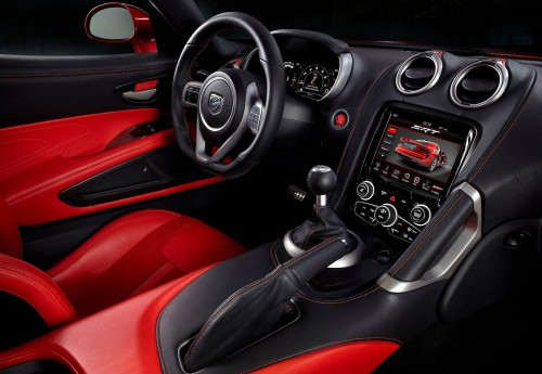 viper-16 New Dodge SRT Viper – 8.4L V10, 640 hp, 814 Nm, crazy!