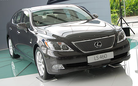 Lexus LS460