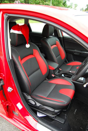 mazda3_hatch_seats.jpg