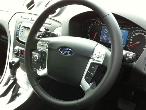 Ford Mondeo Facelift 2.0 Ecoboost Powershift – short drive