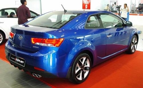 forte k 3 Naza Kia launches the Forte Koup and Forte 6-Speed sedan
