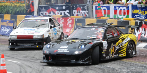 Daigo Saito wins Formula Drift Malaysia as locals falter, Tengku Djan is the 2010 Formula Drift Asia champion!