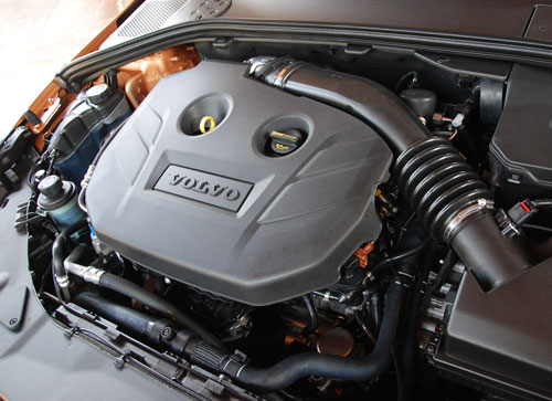 Second Generation Volvo S60 2.0T Test Drive Review