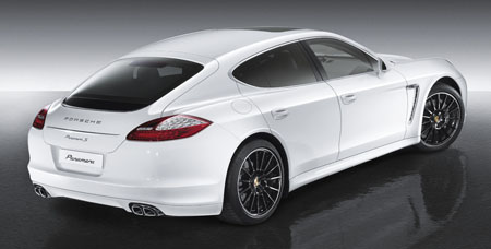 New Powerkit by Porsche boosts Panamera Turbo figures
