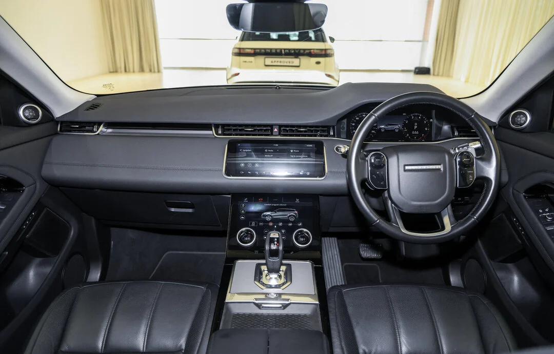 2020 RANGE ROVER EVOQUE P200 SE AT — photo 9