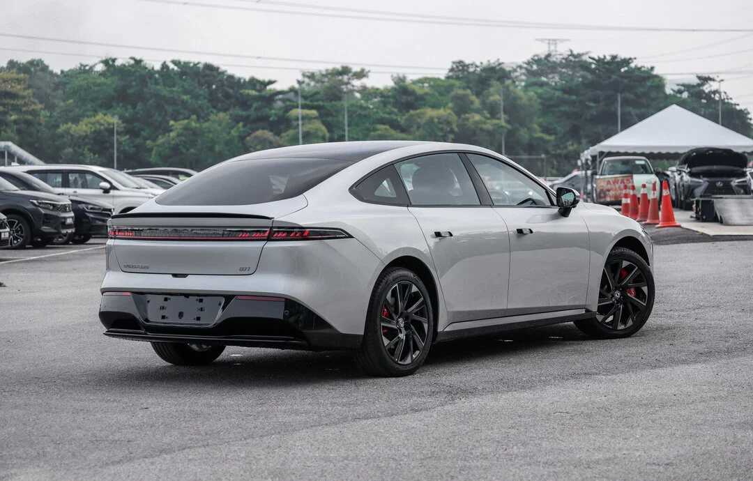 2026 DONGFENG 007 PREMIUM AT — photo 3