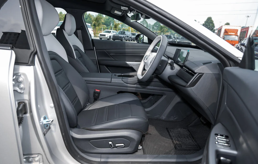 2026 DONGFENG 007 PREMIUM AT — photo 9