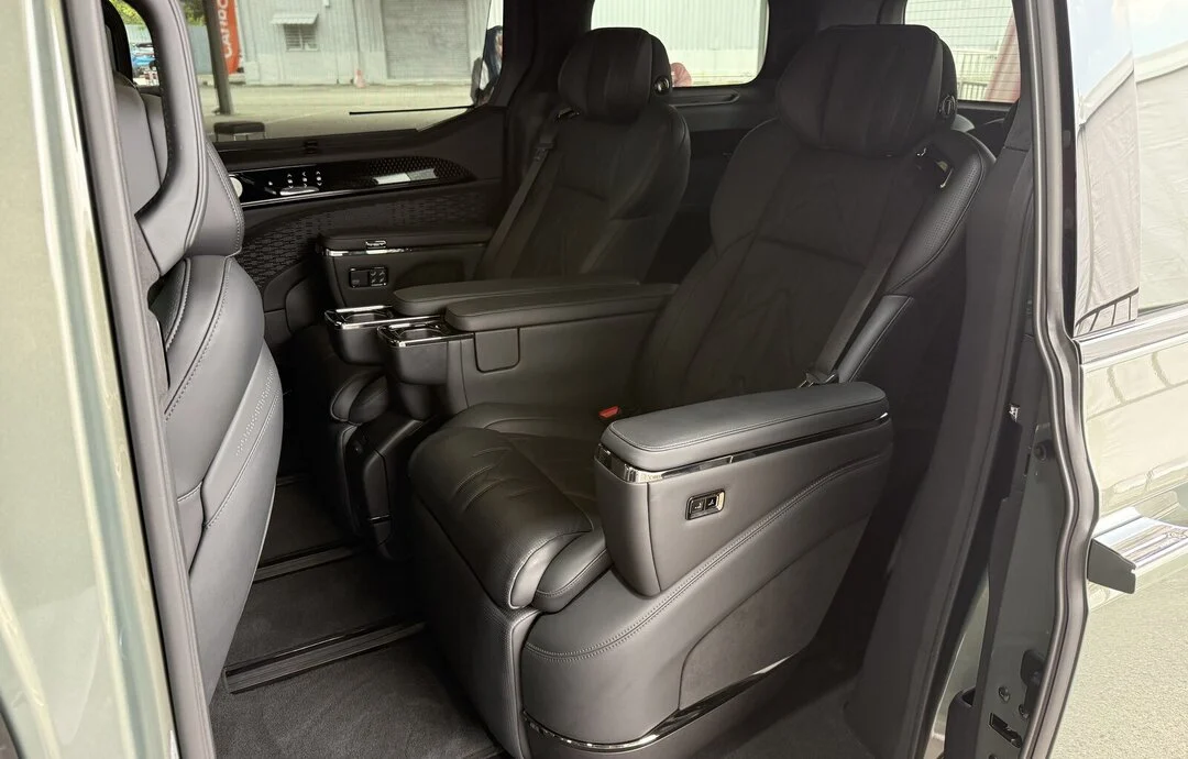 2025 ZEEKR 009 ULTRA LUXURY AT — photo 5